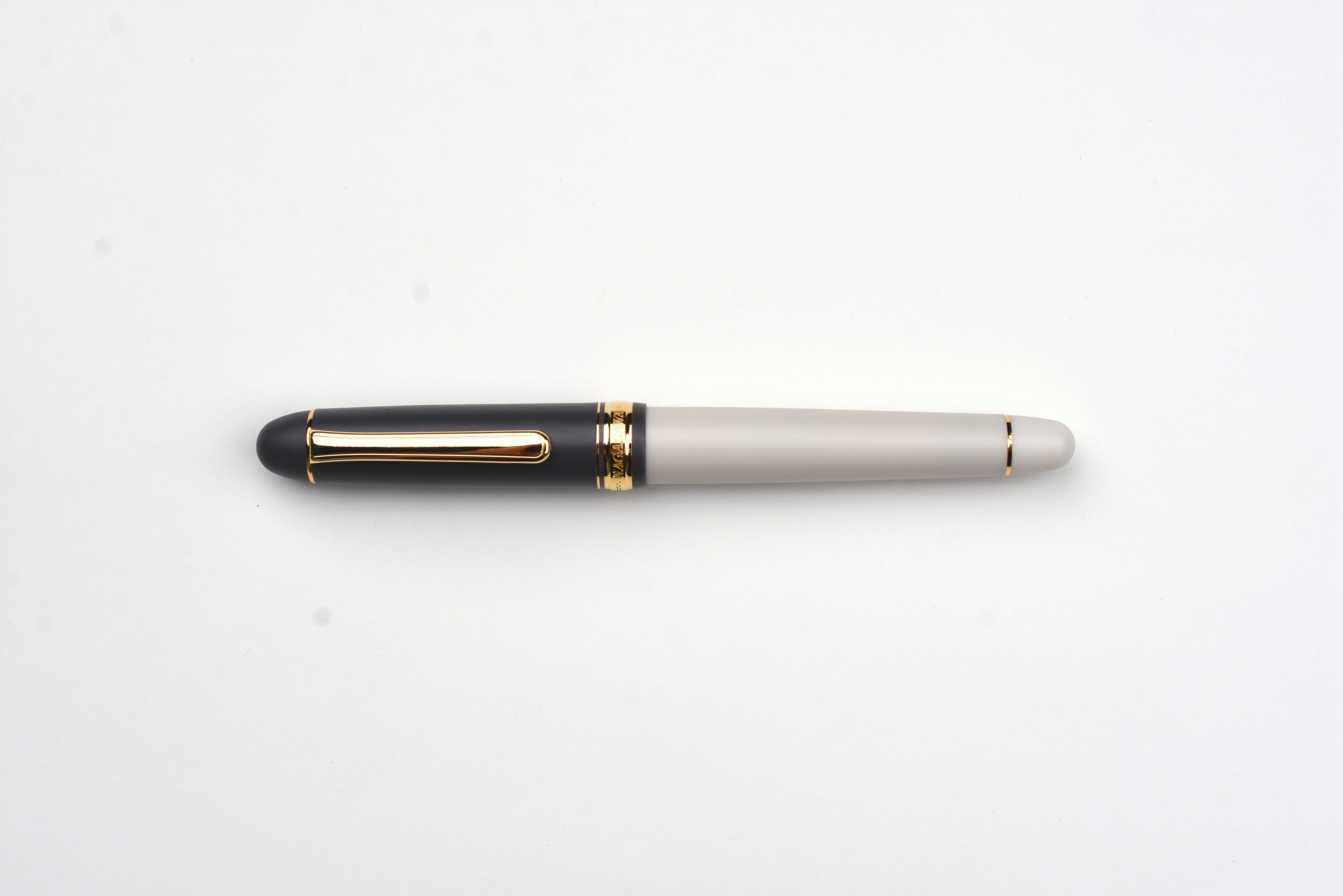 Nagasawa Original PenStyle - Silhouette - Gray/Ivory