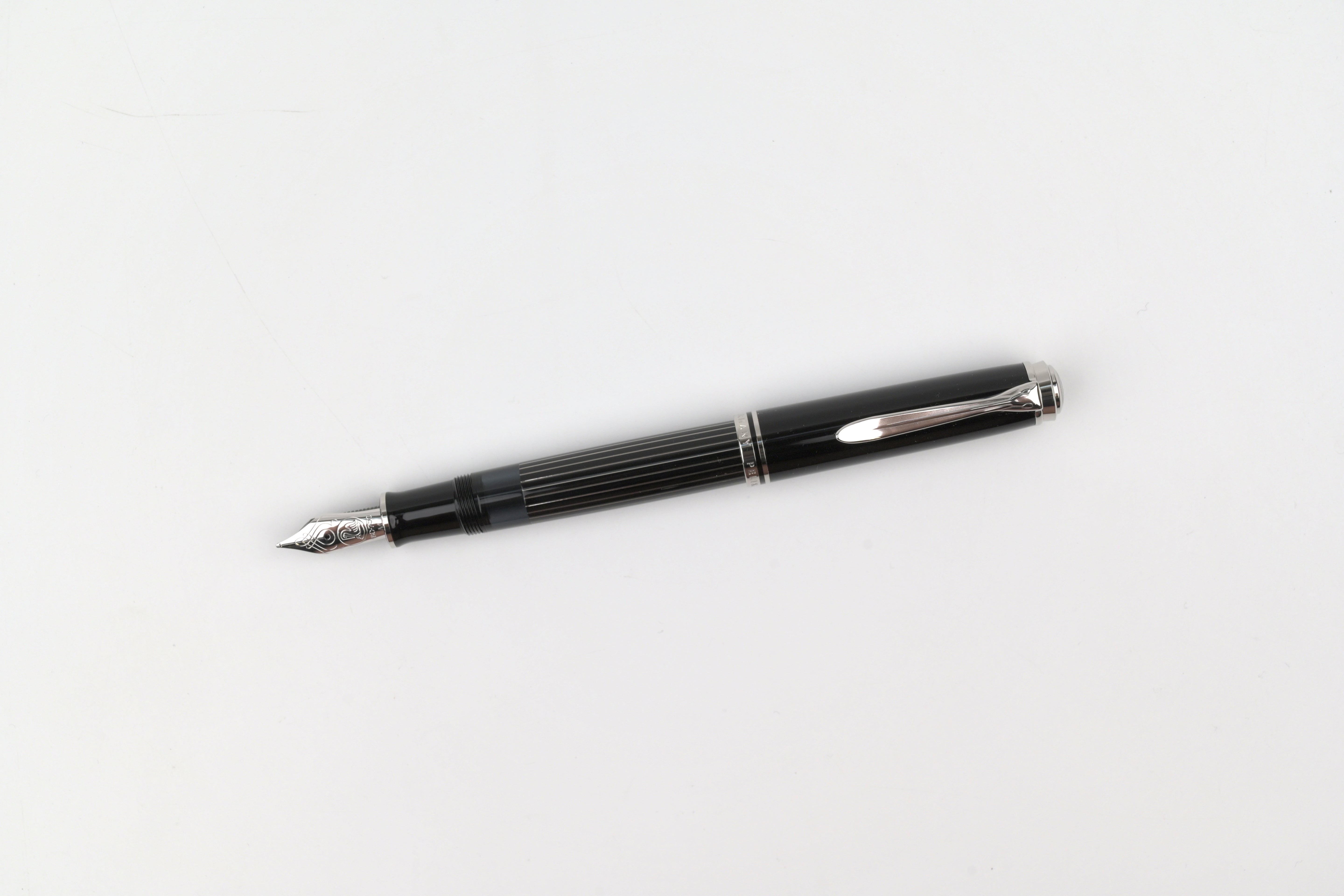 Pelikan M815 Fountain Pen - Souverän - Metal Striped - Black - Special Edition