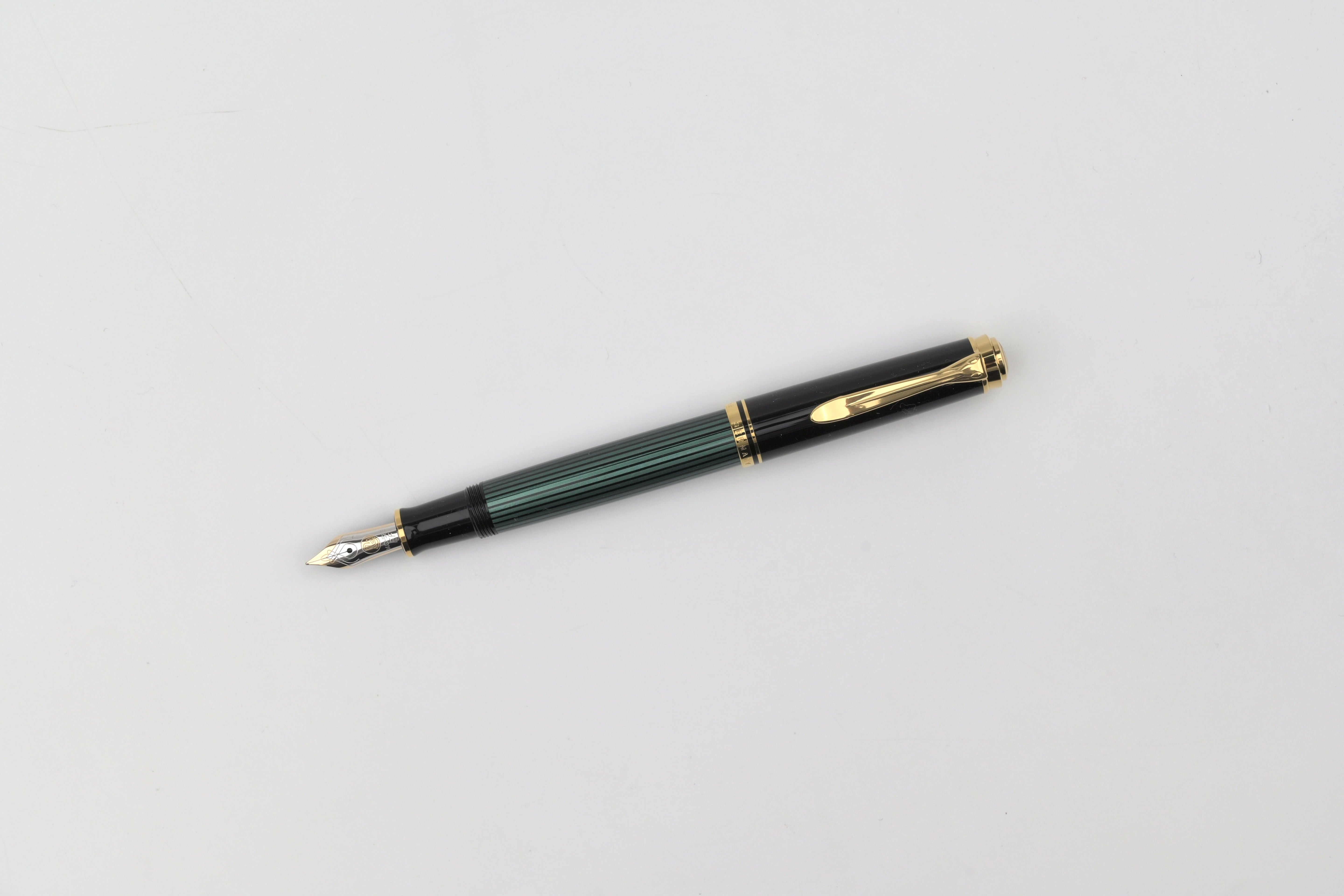 Pelikan M400 Fountain Pen - Souverän - Black-Green