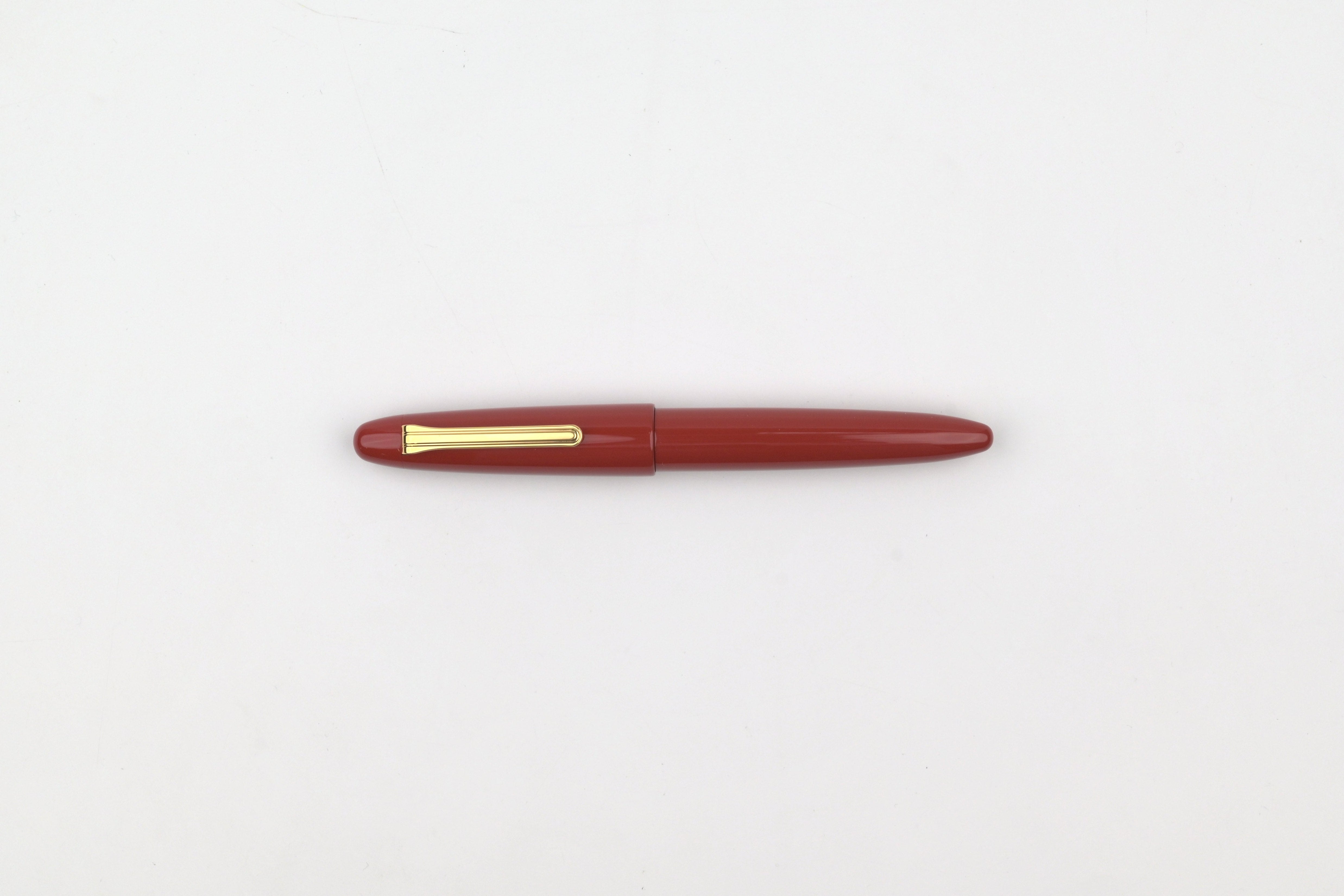 Sailor 1911 King of Pen Ebonite Fountain Pen - Color Urushi - Gold Trim - Crimson Red