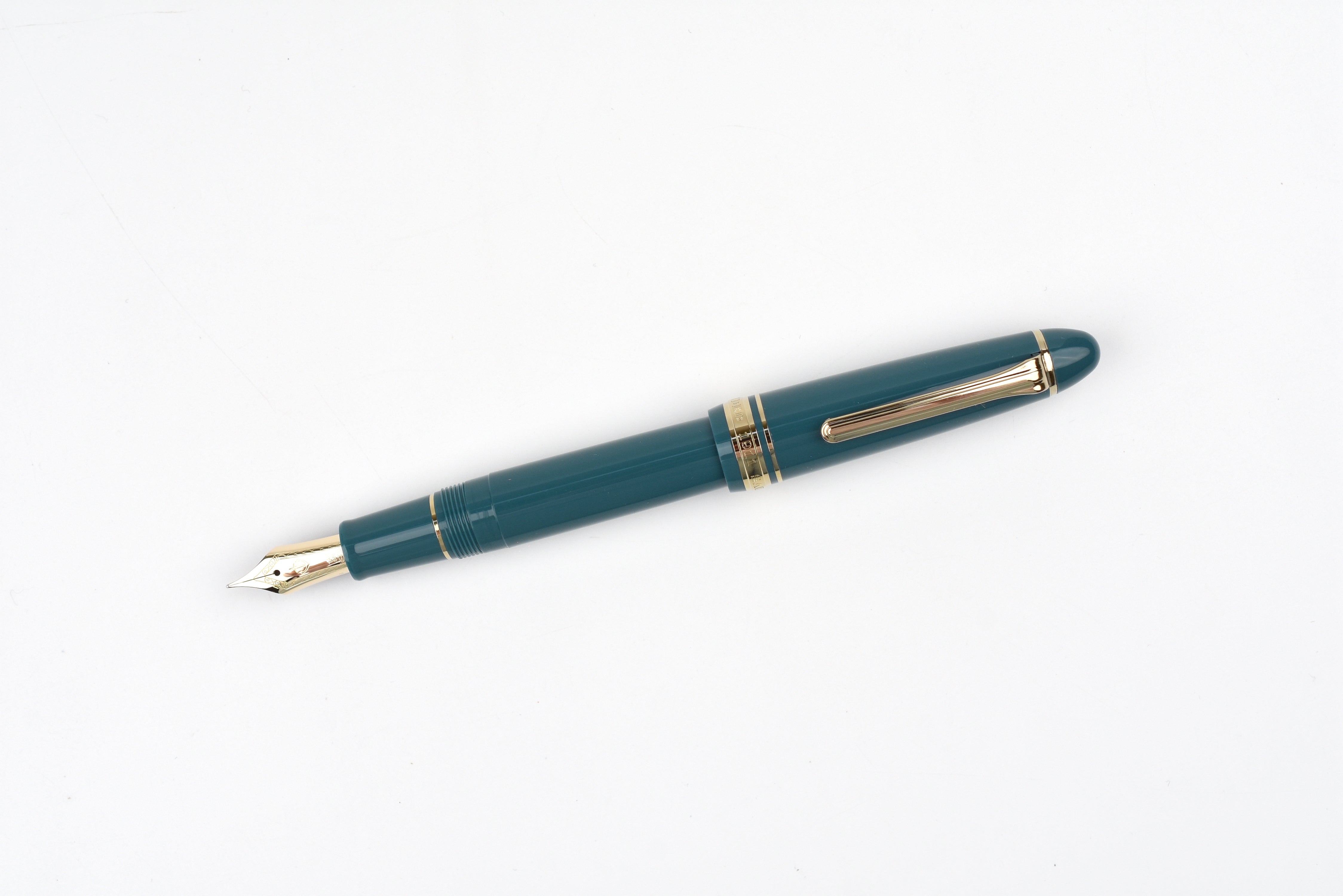 Sailor 1911 Large Fountain Pen - 14K Gold Trim - Green