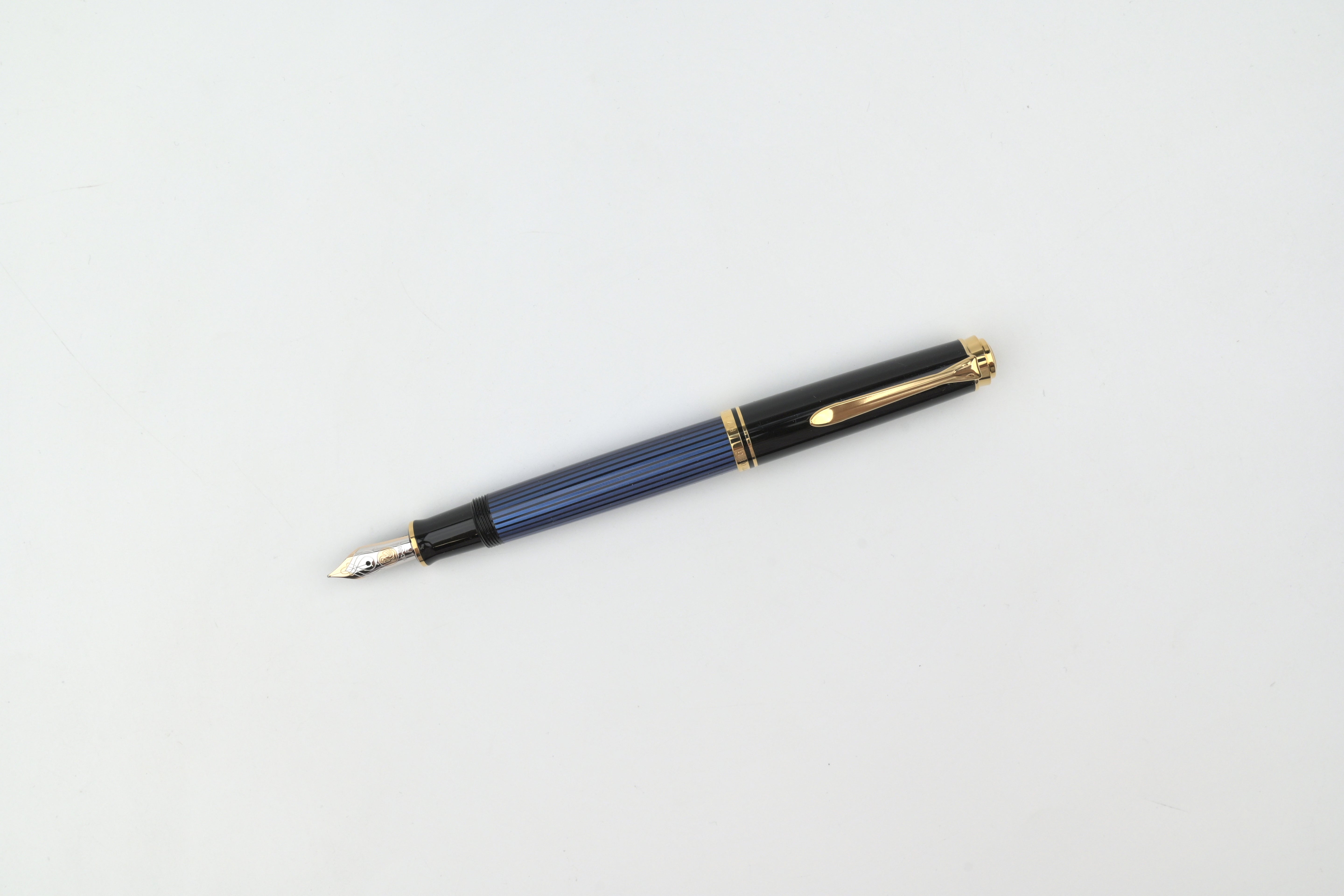 Pelikan M600 Fountain Pen - Souverän - Black-Blue