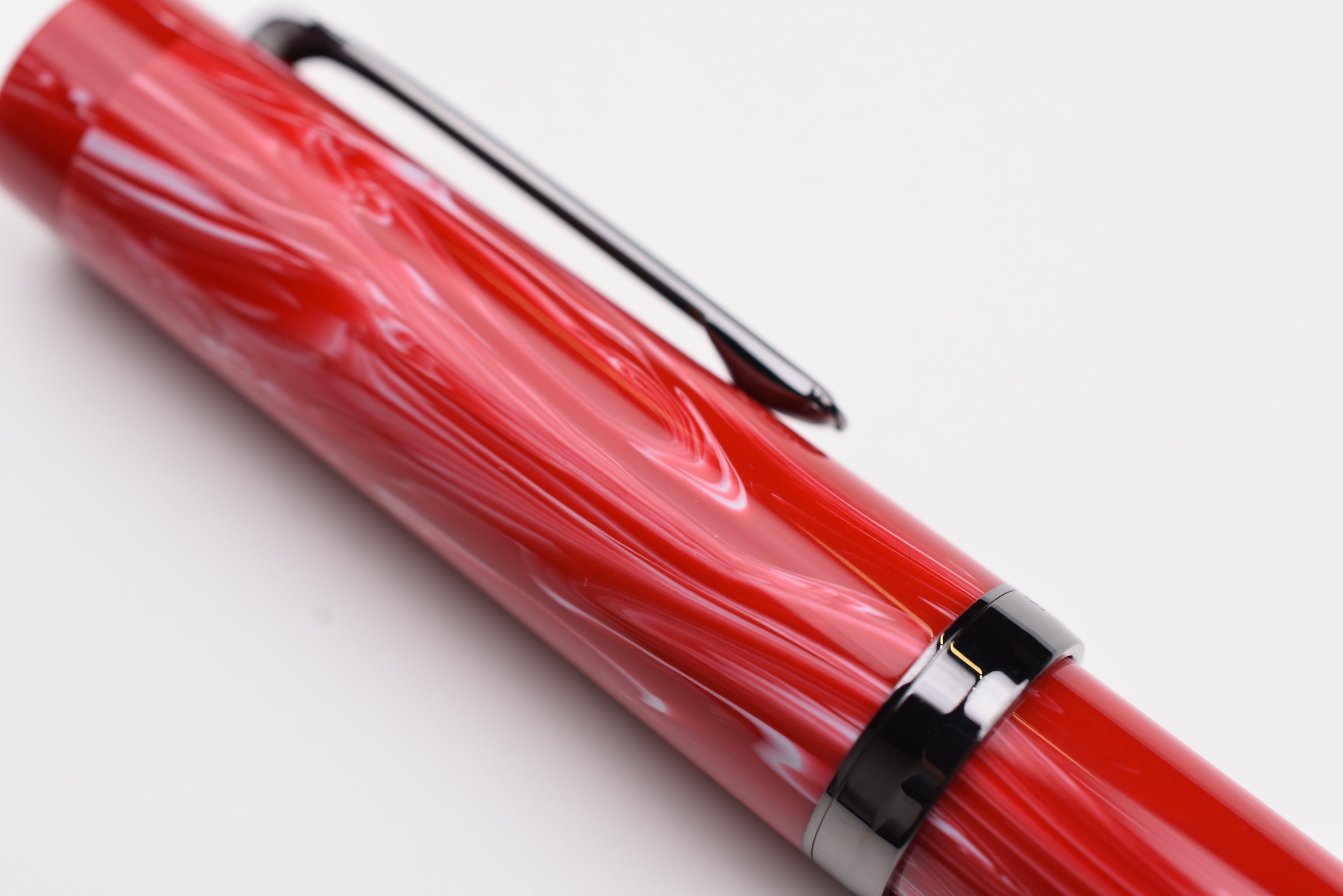 Sailor Luminous Shadow King of Pen Fountain Pen – Dusk Red – Limited Edition