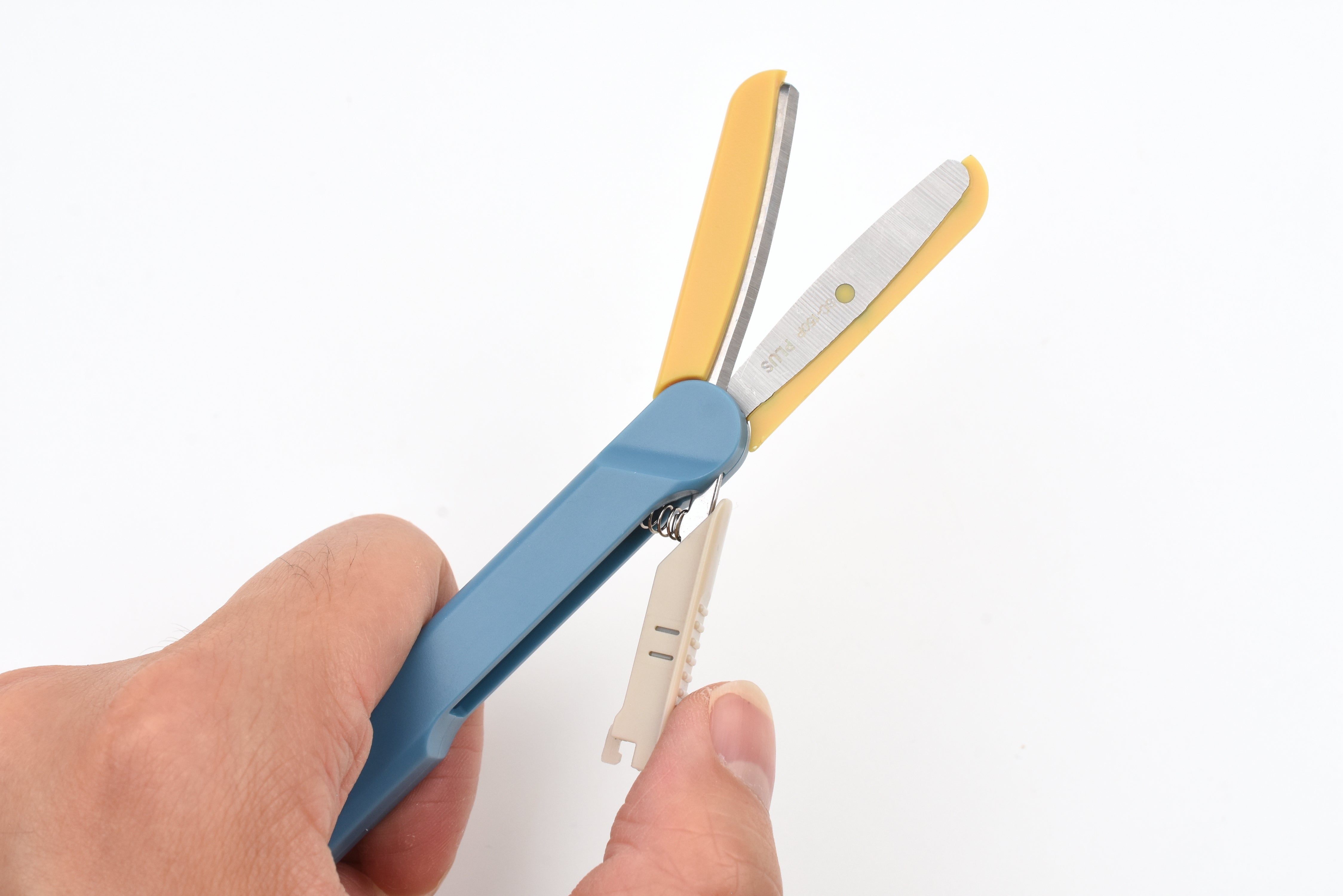 PLUS Twiggy Capless Compact Scissor with Box Opener