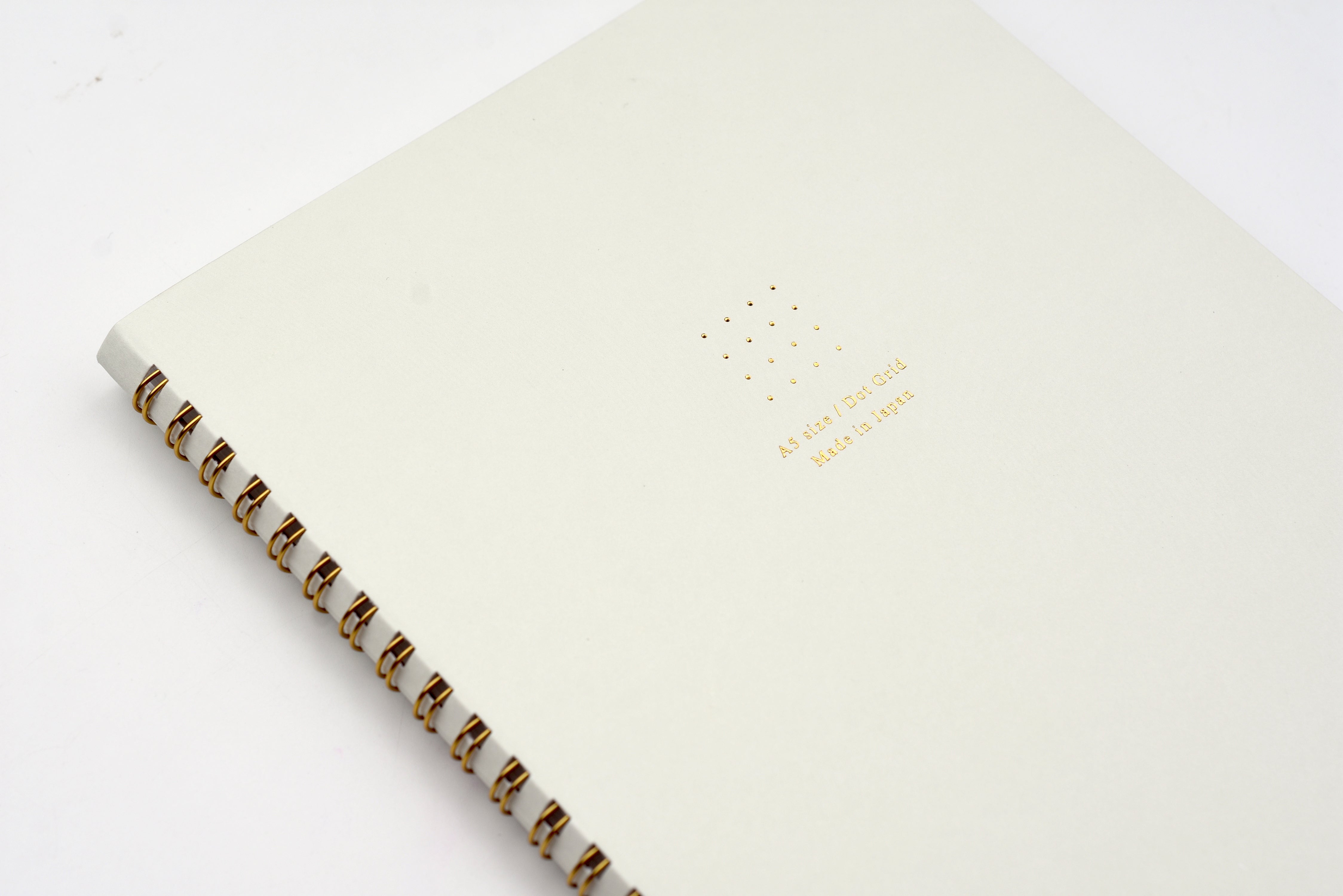 Midori Ring Notebook Soft Color - A5 - Dot Grid - White
