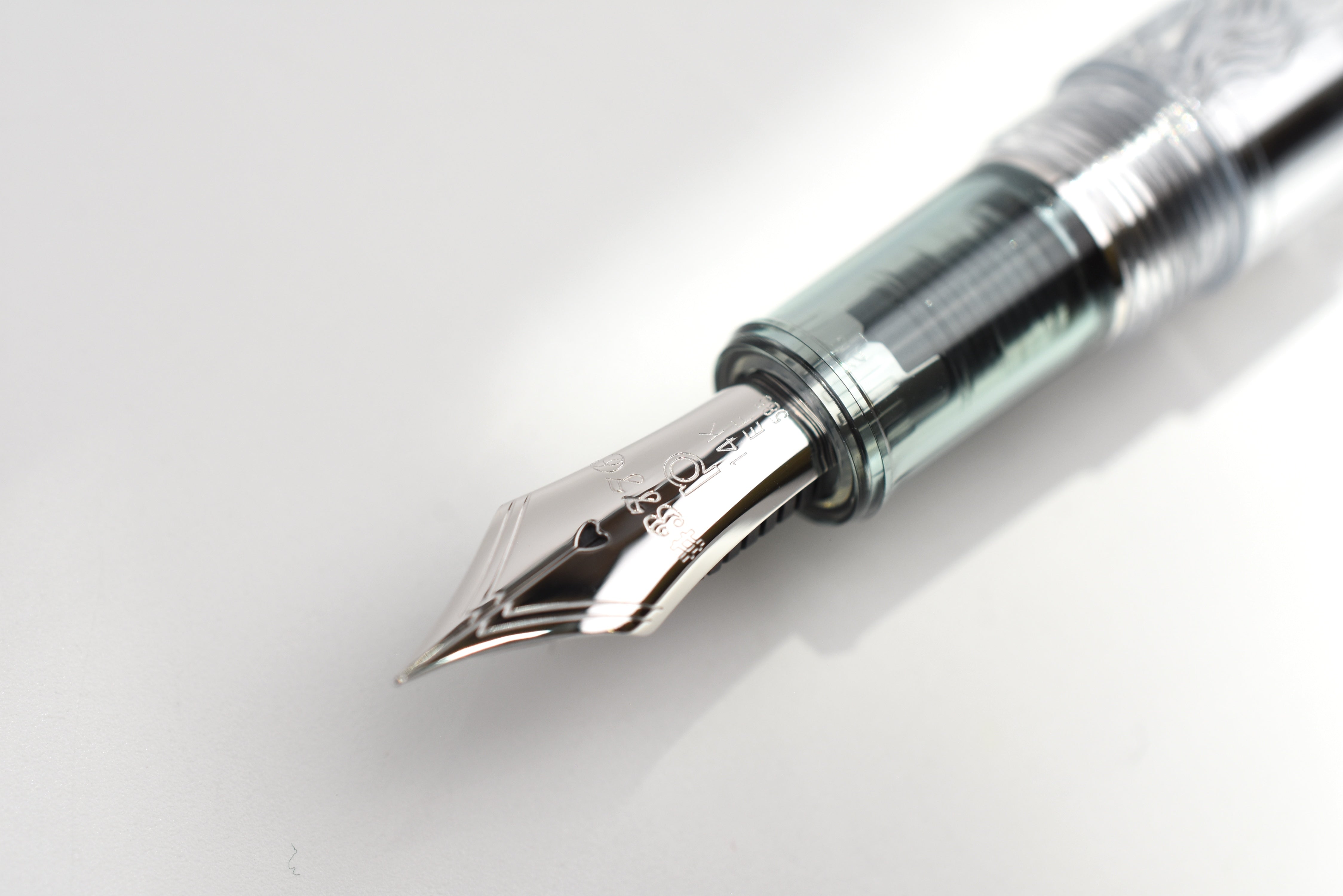 Platinum Century 3776 Fountain Pen - Fuji Unkei - Kinu-Gumo - Limited Edition