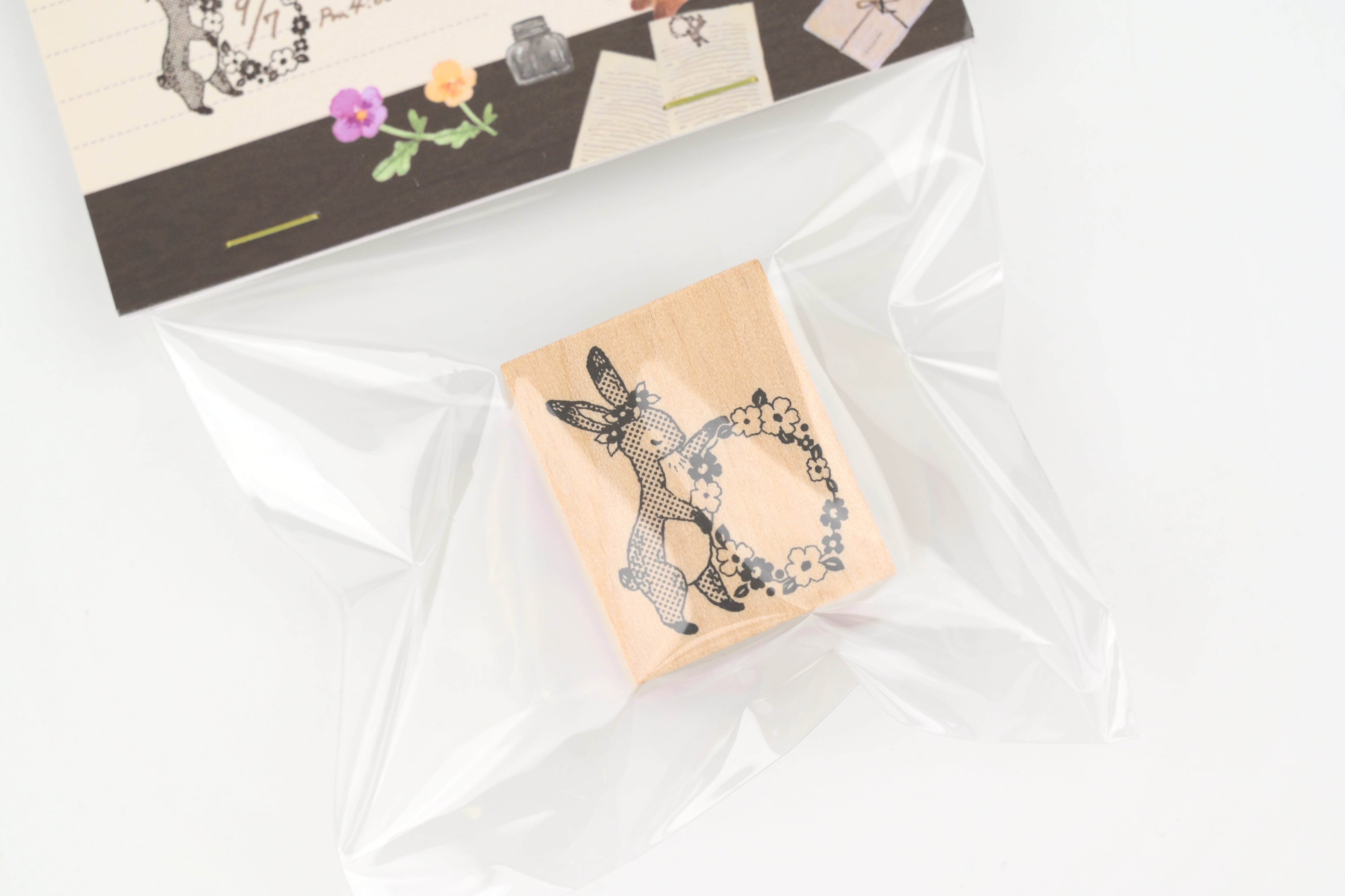 NB Wooden Stamp - Ressa - A Rabbit with a Floral Ornament