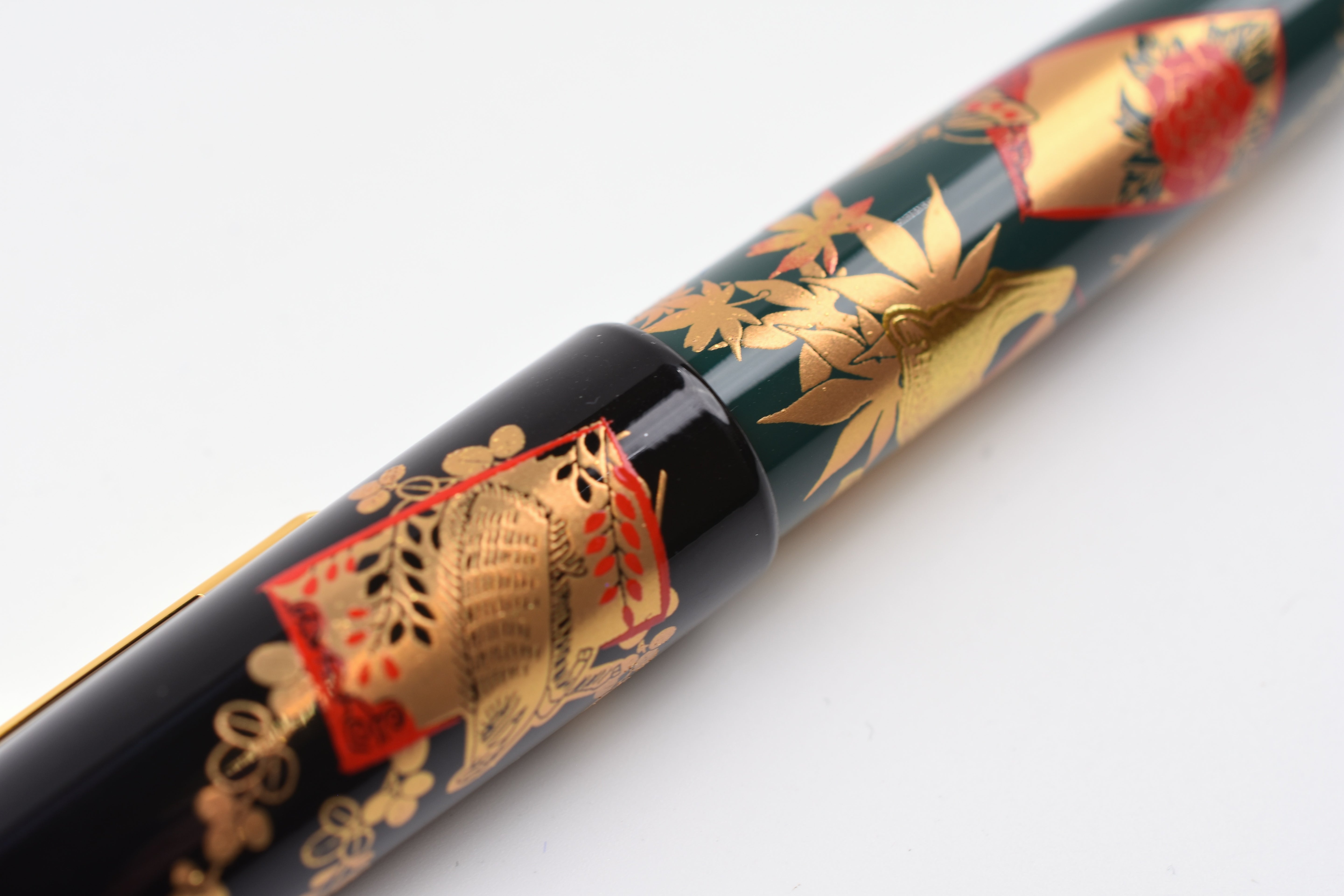 Sailor 1911 King of Pen Maki-e Fountain Pen - Hanafuda - Ino-shika-cho - Limited Edition