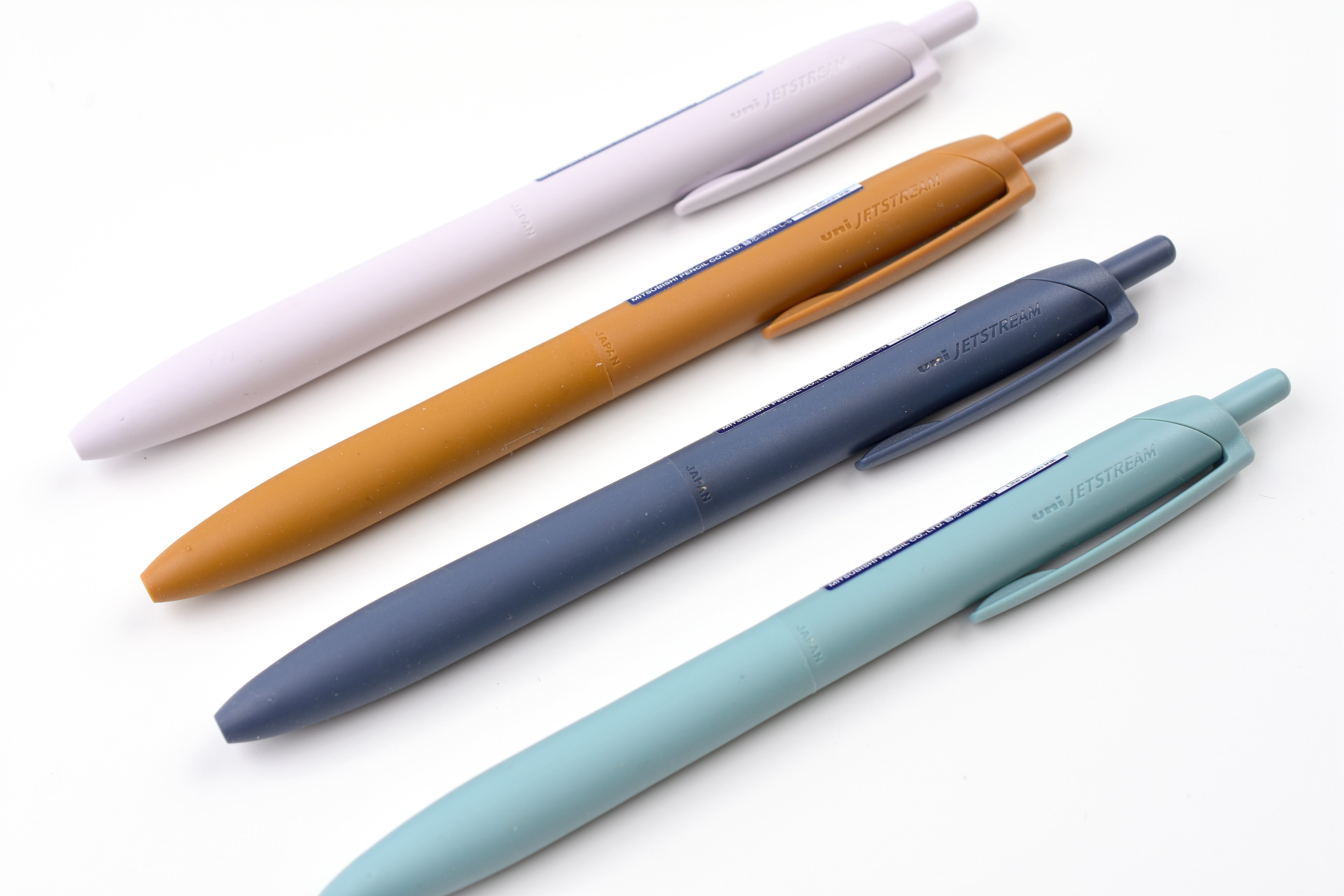Uni Jetstream Ballpoint Pen - Blue Black Lite Touch Ink - 0.5mm