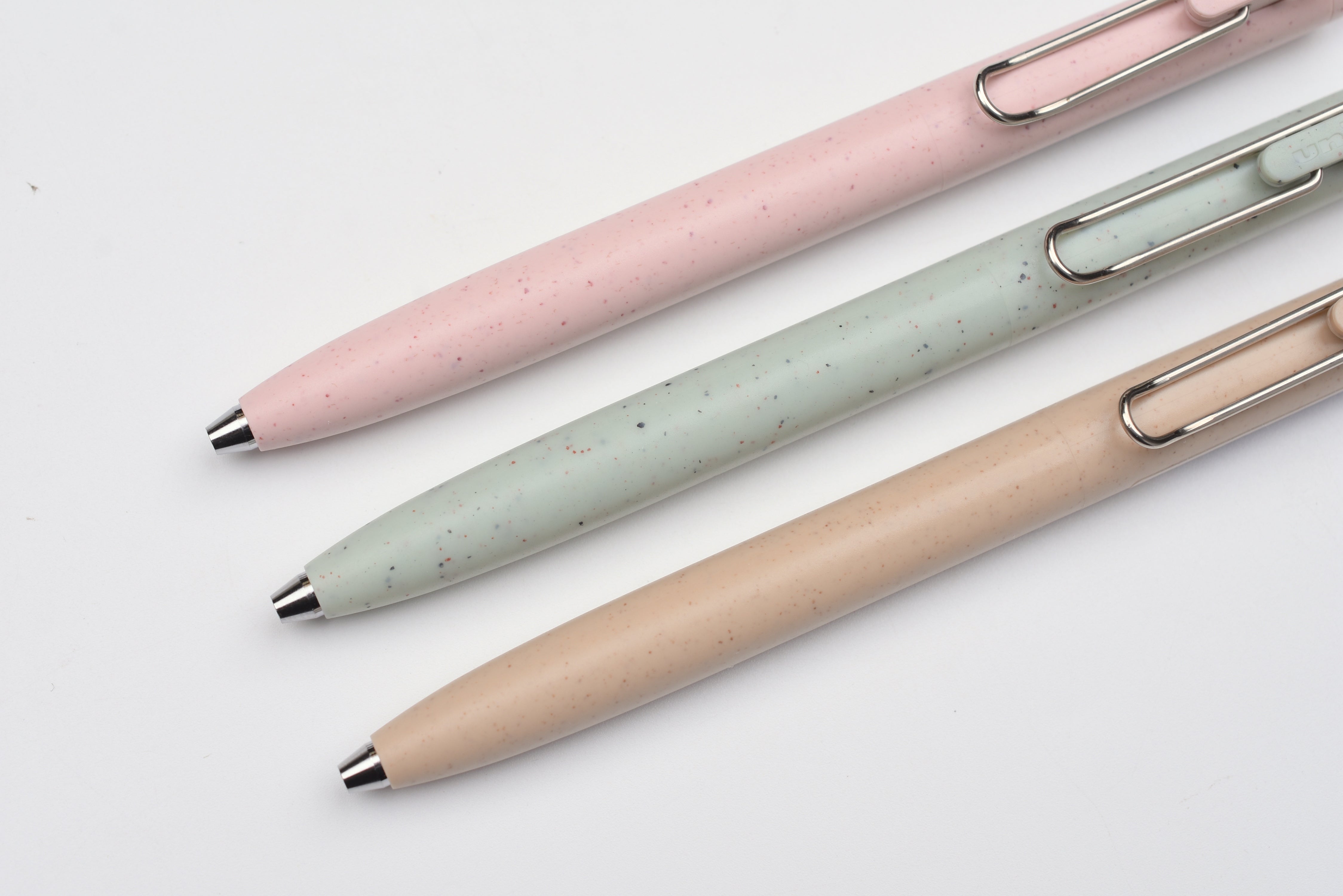 Uni-ball One F - Limited Earth Texture Color - 0.5mm