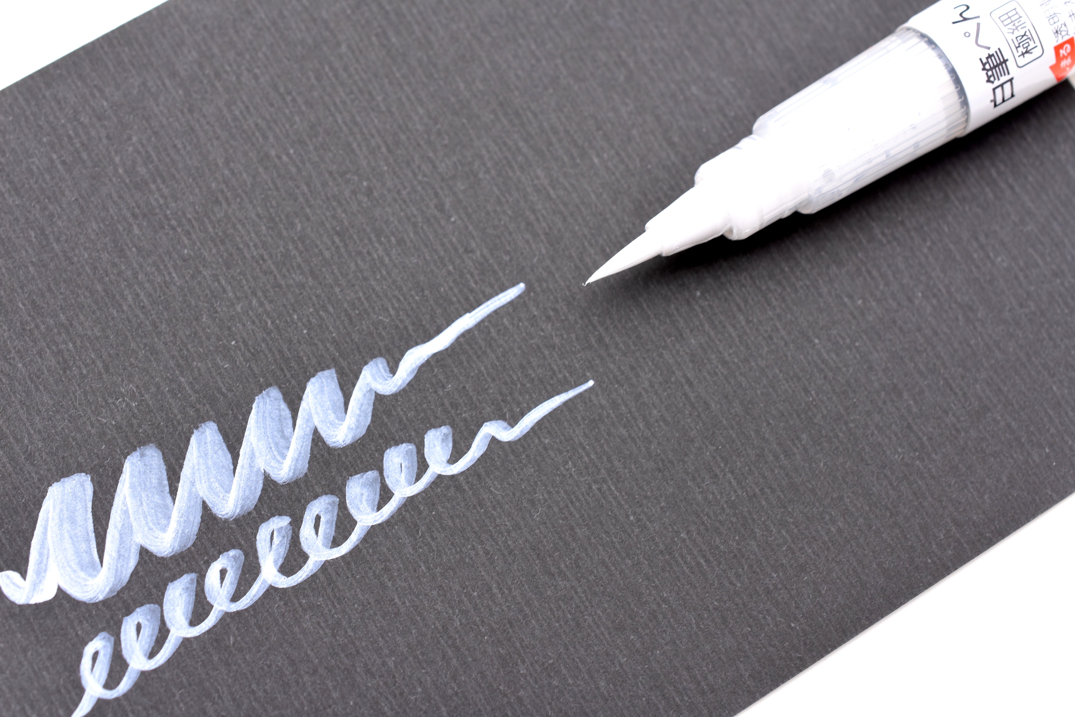 Kuretake Zig Cartoonist Extra Fine Brush Pen - White