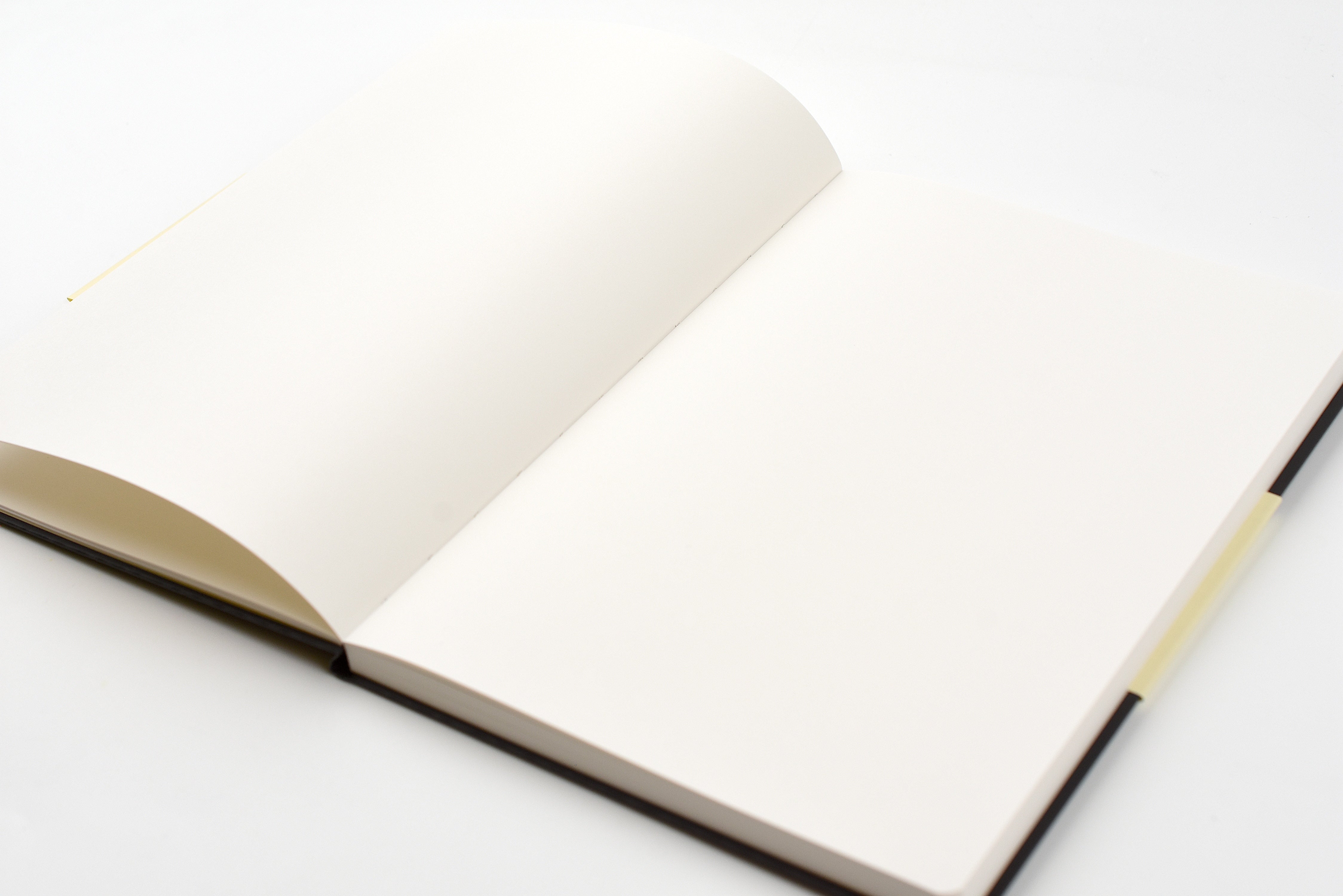 Apica Premium C.D. Hard Cover Notebook  - A5 - Plain