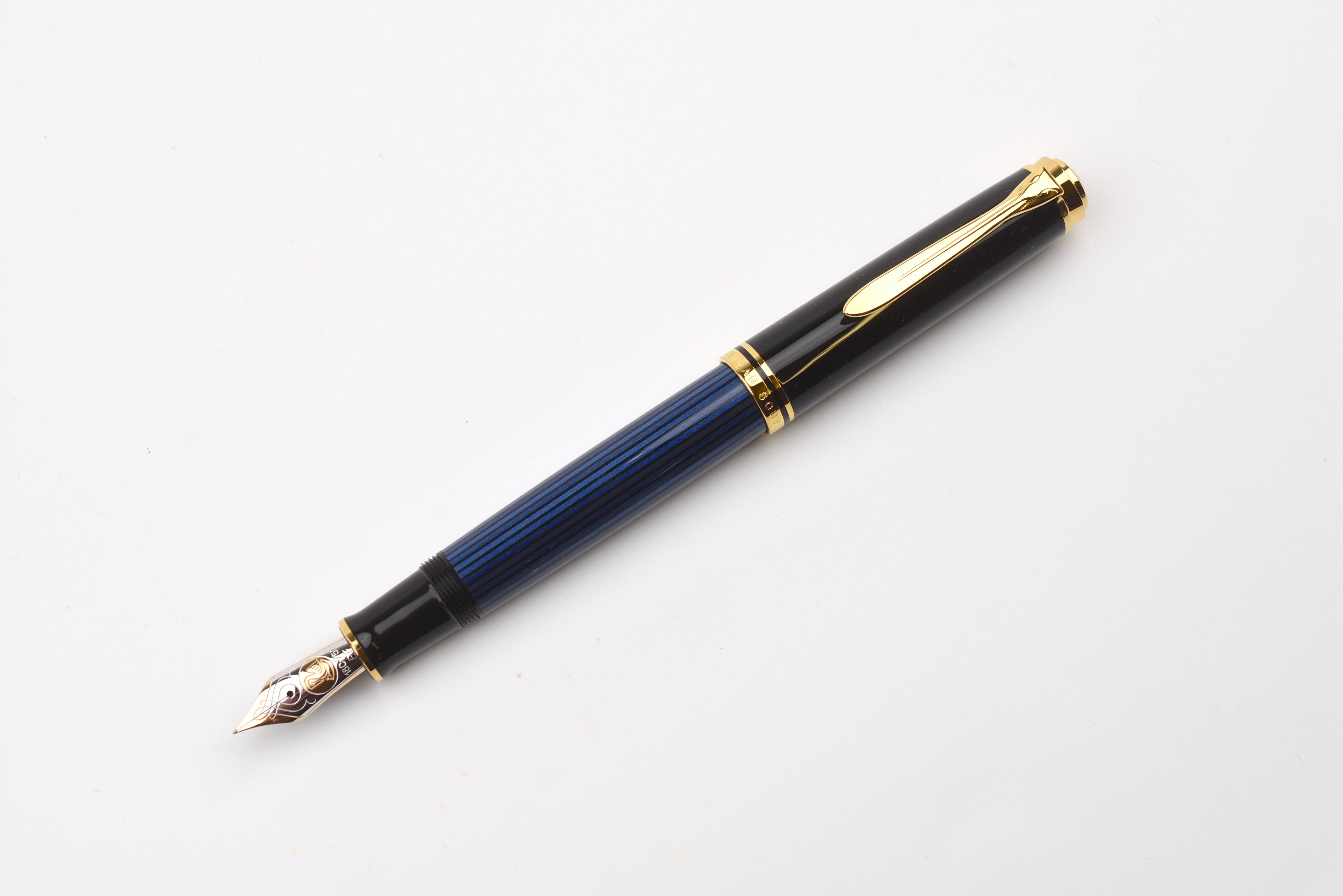 Pelikan M800 Fountain Pen - Souverän - Black-Blue