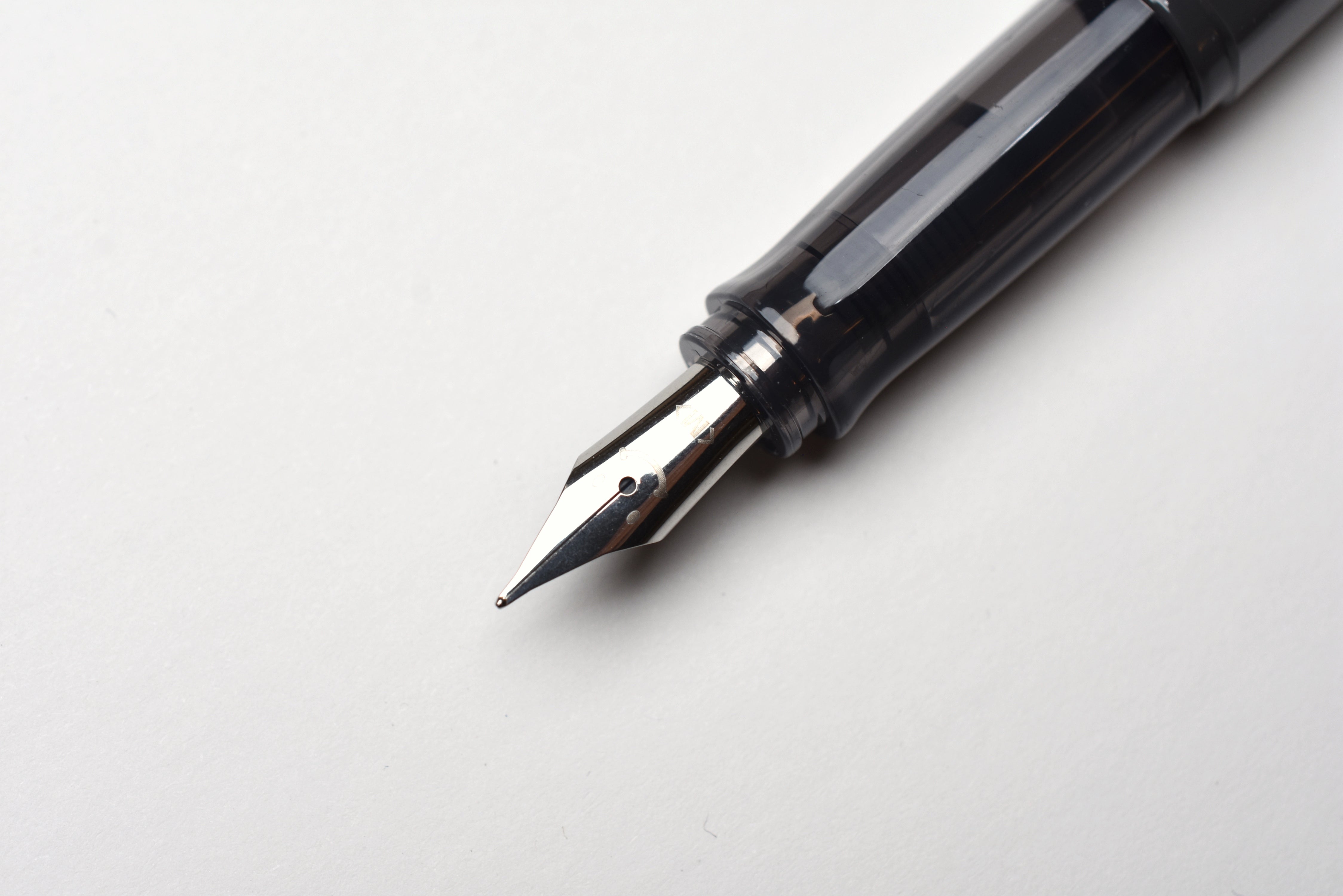 Pilot Kakuno Fountain Pen - Gray Barrel/Pink Cap - Medium Nib
