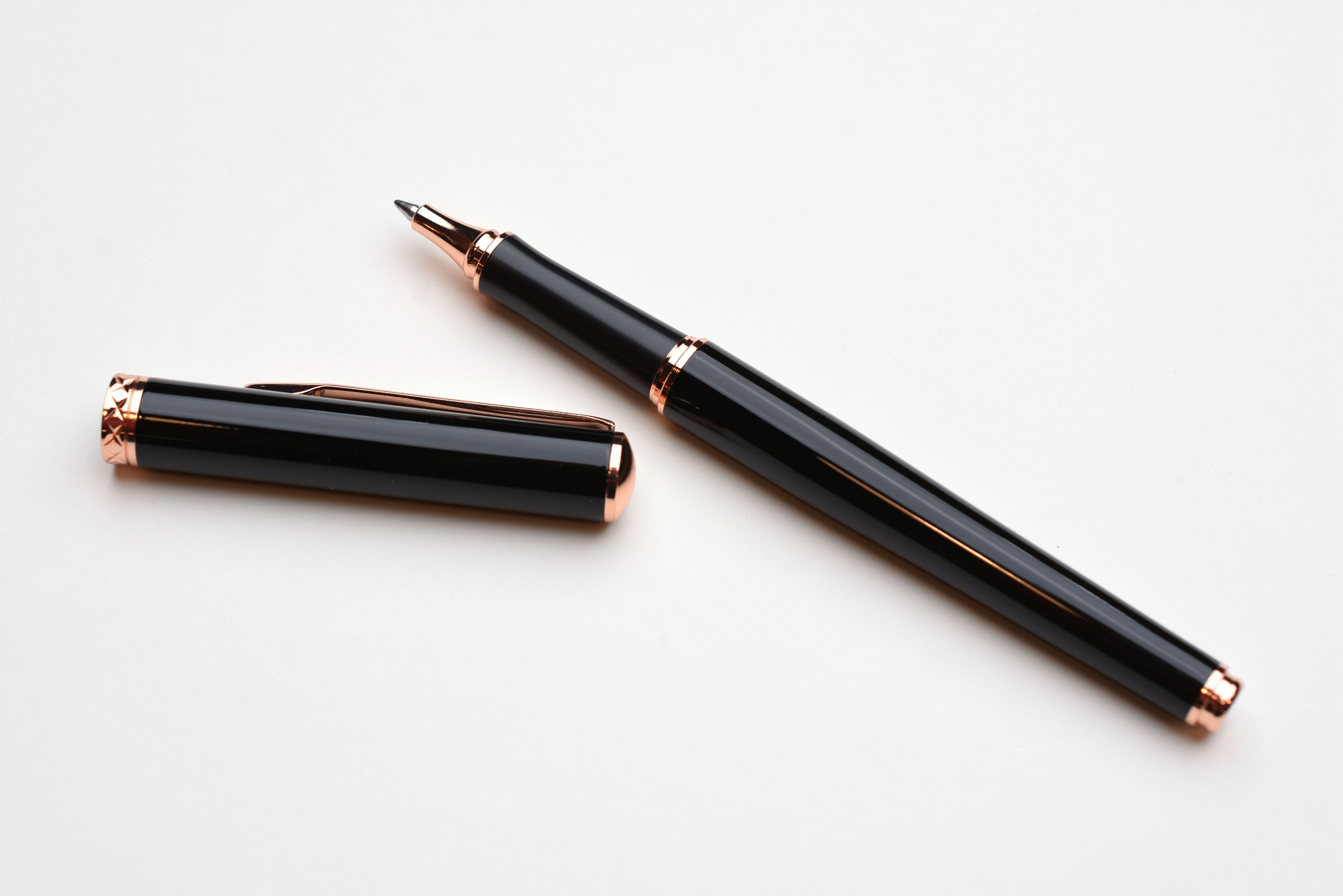 Pentel Energel Libretto - Limited Edition - 0.7mm - Black/Rose Gold
